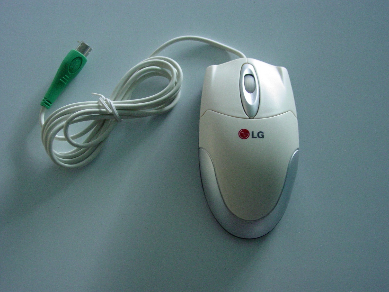 =PS/2 optical mouse, beige and silver